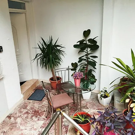 Sazan Apartment-tirana Center 公寓